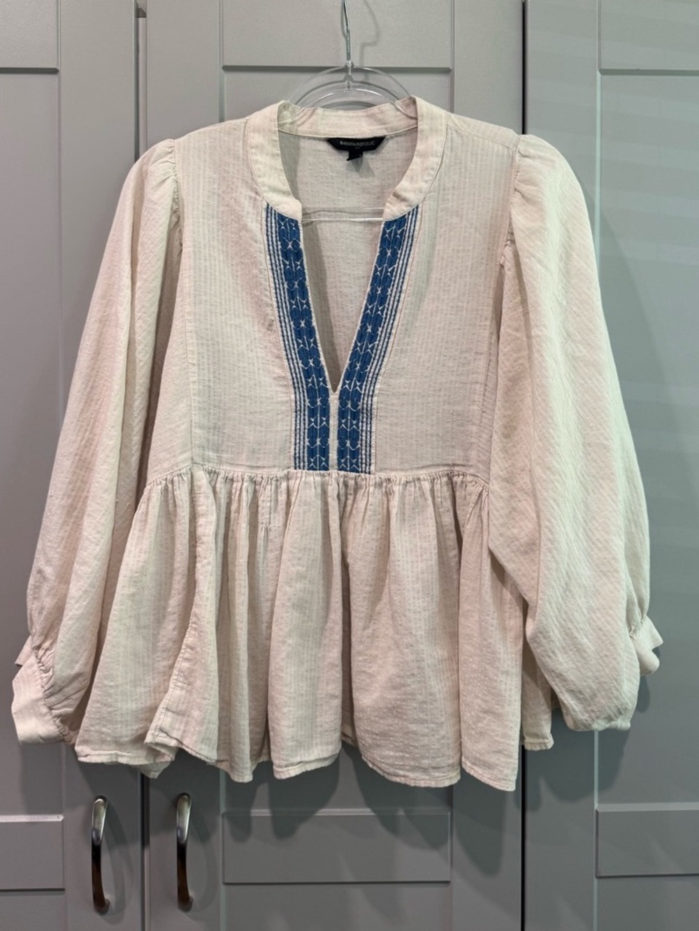 Banana Republic Embroidered Linen-Cotton Top Cream & Blue Large
